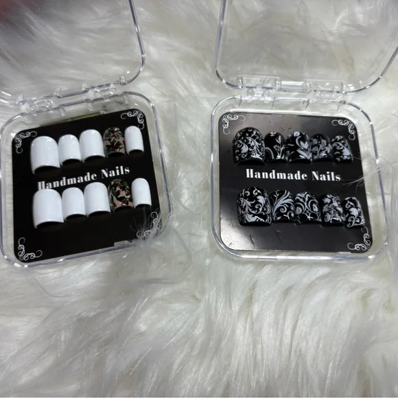 Custom press-on nails! - Picture 3 of 4